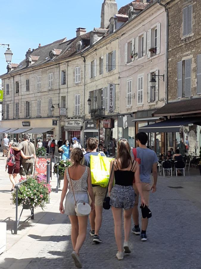 אבלון Appartement 48M2 Pour 6 Personnes Au Centre Ville Historique Avec Parking Gratuit Et Une Borne De Recharge Pour Voiture A 10 Metres מראה חיצוני תמונה